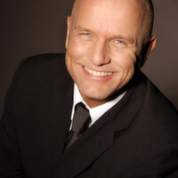 Andreas Buhr, Gründer der go! Akademie für Führung und Vertrieb: „Erkennen Bewerber ihre eigenen Werte und Motive im Unternehmen wieder, wirkt das wie ein Sog auf sie.“ Andreas Buhr, Gründer der go! Akademie für Führung und Vertrieb: „Erkennen Bewerber ihre eigenen Werte und Motive im Unternehmen wieder, wirkt das wie ein Sog auf sie.“