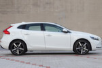 Die Dachlinie des Volvo V 40 ist coupéartig.