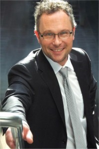 Ingo Vogel vereint die messerscharfe Brillanz des Ingenieurs und die Zielstrebigkeit und Selbstmotivation desEx-Profisportlers mit der Leidenschaft des emotionalen Verkäufers.