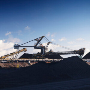 BHP Billiton has approved investment of USD 845 million to sustain operations at Illawarra Coal, in southern New South Wales.