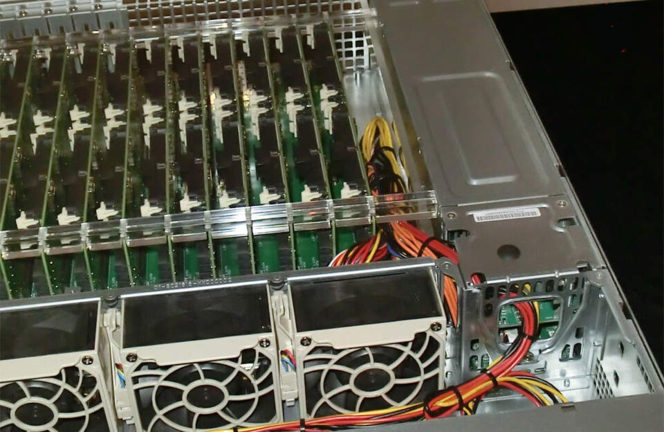 Die Boston Server & Storage Solutions GmbH hat den Viridis-Server gestern in München der Öffentlichkeit vorgestellt. Die Boston Server & Storage Solutions GmbH hat den Viridis-Server gestern in München der Öffentlichkeit vorgestellt.