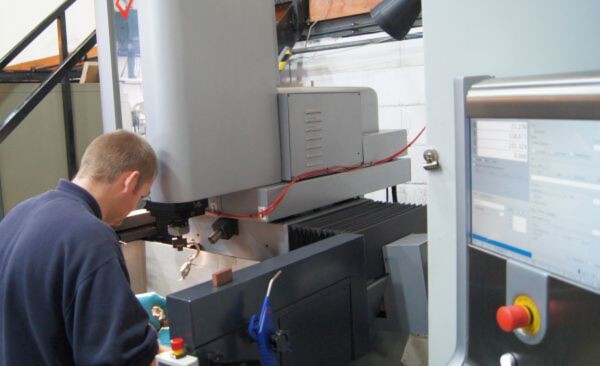 An operator at C&M Mould Tools sets ultra-precision moulds for contact lens manufacture on the new ONA NX3 die-sinking EDM machine. An operator at C&M Mould Tools sets ultra-precision moulds for contact lens manufacture on the new ONA NX3 die-sinking EDM machine.
