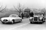 Teile der Technik des Fahrzeuges stammten vom 300 (W188 II), auch bekannt als „Adenauer-Mercedes“. Im Bild rechts ein 300 S (W188).