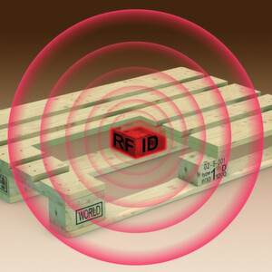 Falkenhahn bringt die erste RFID-Tauschpalette auf Holzbasis auf den Markt.