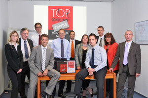 Können sich über das Gütesiegel „Top Consultant 2012“ freuen: die Berater von Abels & Kemmner. Können sich über das Gütesiegel „Top Consultant 2012“ freuen: die Berater von Abels & Kemmner.