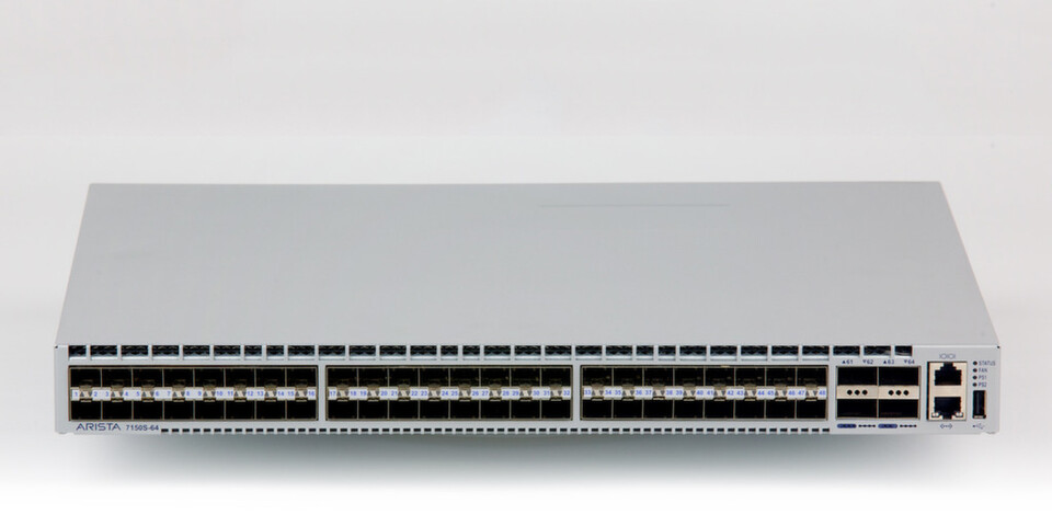 Das EOS-Binärimage der Arista Serie 7150 läuft zu Testzwecken auch auf virtuellen Maschinen. Das EOS-Binärimage der Arista Serie 7150 läuft zu Testzwecken auch auf virtuellen Maschinen.