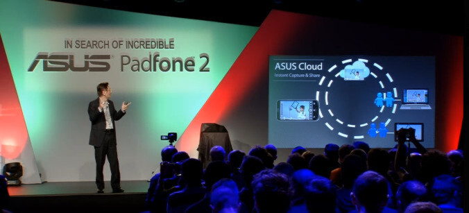 Auf einer groß angelegten Pressekonferenz zeigte Asus sein revolutionäres Konzept. Auf einer groß angelegten Pressekonferenz zeigte Asus sein revolutionäres Konzept.