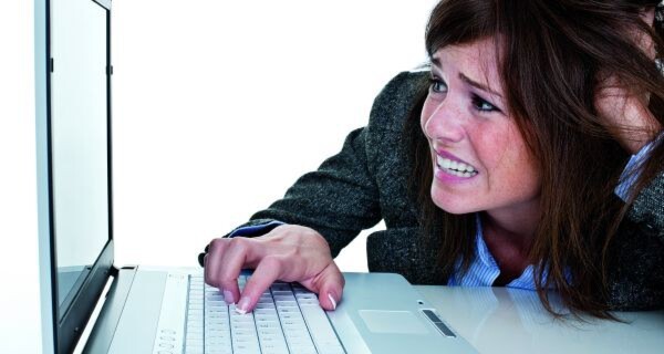 Wer seine Aktivitäten in Social Media vorab nicht klar strukturiert und entsprechende Guidelines für die Mitarbeiter verfasst, läuft Gefahr, Opfer eines Shitstorms zu werden. Wer seine Aktivitäten in Social Media vorab nicht klar strukturiert und entsprechende Guidelines für die Mitarbeiter verfasst, läuft Gefahr, Opfer eines Shitstorms zu werden.