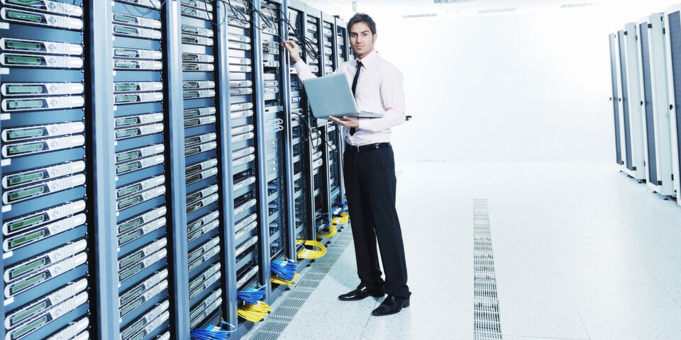 Zero-Touch-Provisioning im Switch soll das automatisierete Provisioning im Rechenzentrum dramatisch vereinfachen Zero-Touch-Provisioning im Switch soll das automatisierete Provisioning im Rechenzentrum dramatisch vereinfachen