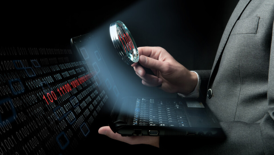 Unternehmen entdecken Angriffe auf die Sicherheit ihres Netzwerks und ihrer Daten oft erst viel zu spät oder gar nicht und das trotz hoher Investitionen in Security-Systeme. Was fehlt ist der Überblick und die Korrelation aller Informationen. Unternehmen entdecken Angriffe auf die Sicherheit ihres Netzwerks und ihrer Daten oft erst viel zu spät oder gar nicht und das trotz hoher Investitionen in Security-Systeme. Was fehlt ist der Überblick und die Korrelation aller Informationen.