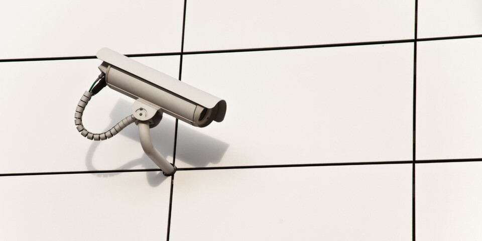 Im Kampf gegen Terroristen und Computerkriminelle räumen US-Gesetze den Sicherheitsbehörden größere Rechte ein, als die EU bisher ahnte. Im Kampf gegen Terroristen und Computerkriminelle räumen US-Gesetze den Sicherheitsbehörden größere Rechte ein, als die EU bisher ahnte.