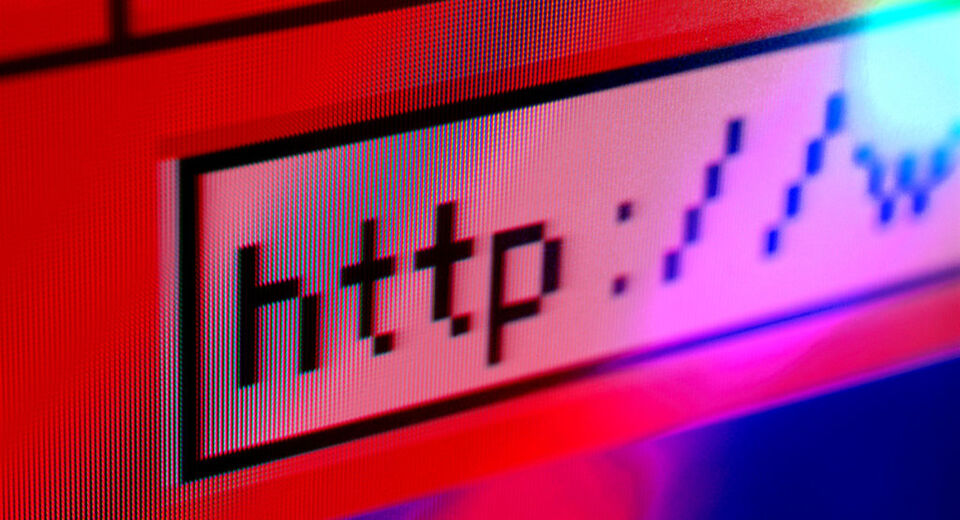 Um sich im Internet vor Phishing, Malware und Cyberkriminellen zu schützen braucht man nicht immer ausgefeilte Technik. Oft genügen auch schon ganz einfache Sicherheitstipps. Um sich im Internet vor Phishing, Malware und Cyberkriminellen zu schützen braucht man nicht immer ausgefeilte Technik. Oft genügen auch schon ganz einfache Sicherheitstipps.