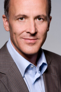 Kai Göttmann, Direktor Geschäftsbereich Server, Tools & Cloud Business (STB) bei Microsoft Deutschland. Kai Göttmann, Direktor Geschäftsbereich Server, Tools & Cloud Business (STB) bei Microsoft Deutschland.