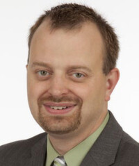 Kirk Larson, Vice President und Chief Information Officer, Children's Hospital Central California: "Dank dem Flash-basierten Array von Netapp könnten wir die Benutzerfreundlichkeit für hochperformante Workloads verbessern. Unser Datenwachstum liegt derzeit bei jährlich 25 Prozent und wir verwenden Netapp Virtual Storage Tiering. Krankenhausmitarbeiter können zur richtigen Zeit auf die richtigen Daten zugreifen und die IT-Abteilung kann eine dynamischere und kosteneffizientere Infrastruktur bereitstellen." Kirk Larson, Vice President und Chief Information Officer, Children's Hospital Central California: "Dank dem Flash-basierten Array von Netapp könnten wir die Benutzerfreundlichkeit für hochperformante Workloads verbessern. Unser Datenwachstum liegt derzeit bei jährlich 25 Prozent und wir verwenden Netapp Virtual Storage Tiering. Krankenhausmitarbeiter können zur richtigen Zeit auf die richtigen Daten zugreifen und die IT-Abteilung kann eine dynamischere und kosteneffizientere Infrastruktur bereitstellen."
