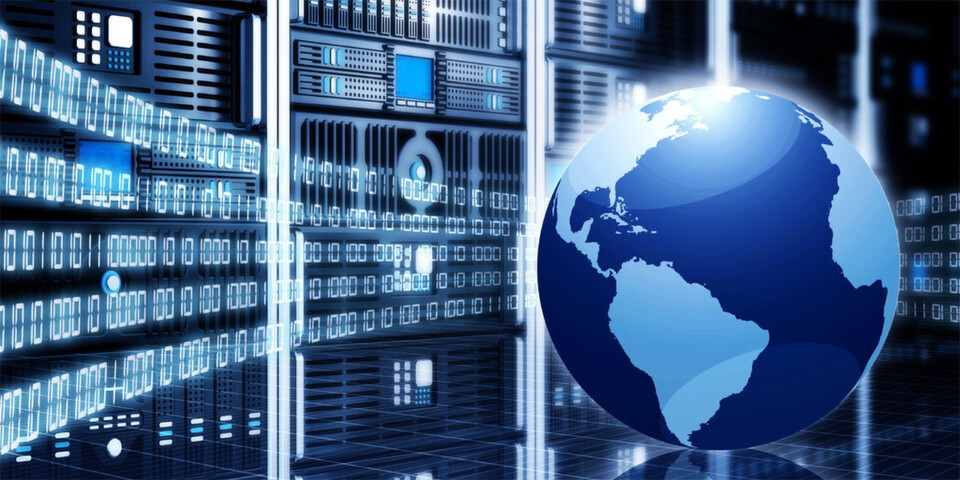 Wer mehrere Cloud-Provider gleichzeitig nutzt, braucht eine zentrale Sicht auf die Cloud-Sicherheit, um nicht den Überblick zu verlieren. Wer mehrere Cloud-Provider gleichzeitig nutzt, braucht eine zentrale Sicht auf die Cloud-Sicherheit, um nicht den Überblick zu verlieren.