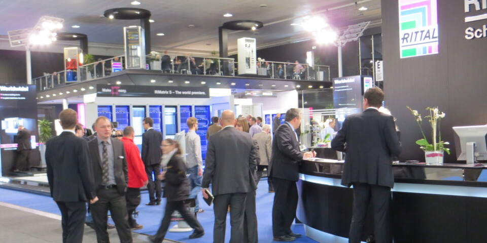 Ein Messe-Klassiker war der Rittal-Stand: Full House auf 2.000 Quadratmeter Ausstellungsfläche. Ein Messe-Klassiker war der Rittal-Stand: Full House auf 2.000 Quadratmeter Ausstellungsfläche.