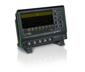 Hoch aufgelöst: HD4096 ist eine High-Definition-Technologie von Teledyne LeCroy. Echte 12-Bit-Hardware garantiert saubere und rauscharme Signale. Dargestellt ist das HDO4054, ein Oszilloskop mit 4 Kanälen und 500 MHz bei einer Abtastrate von 2,5 GS/s und 12,5 Mpts /ch Speichertiefe pro Kanal. Hoch aufgelöst: HD4096 ist eine High-Definition-Technologie von Teledyne LeCroy. Echte 12-Bit-Hardware garantiert saubere und rauscharme Signale. Dargestellt ist das HDO4054, ein Oszilloskop mit 4 Kanälen und 500 MHz bei einer Abtastrate von 2,5 GS/s und 12,5 Mpts /ch Speichertiefe pro Kanal.