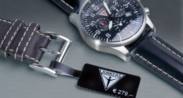 Bild 1: Besonders: Die Ferdinand Eisele GmbH ist auf Etikettierlösungen für die Schmuck- und Uhrenbranche spezialisiert. Bild 1: Besonders: Die Ferdinand Eisele GmbH ist auf Etikettierlösungen für die Schmuck- und Uhrenbranche spezialisiert.