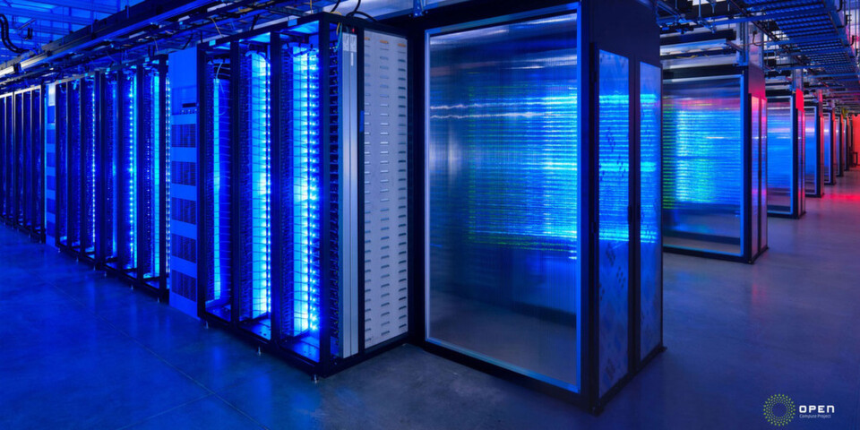 Open Compute verspricht eine minimalistische, kosteneffektive, leicht skalierbare Hardware-Infrastruktur für Rechenzentren mit Computing-Clustern. Open Compute verspricht eine minimalistische, kosteneffektive, leicht skalierbare Hardware-Infrastruktur für Rechenzentren mit Computing-Clustern.
