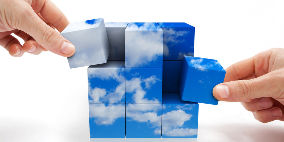 Um Enterprise Content Management unternehmensübergreifend erfolgreich abbilden zu können, bieten sich unter anderem auch webbasierte ECM-Services an. Eine einheitliche Technologieplattform ist dafür nicht zwingend erforderlich, wie dieser Beitrag zeigt. Um Enterprise Content Management unternehmensübergreifend erfolgreich abbilden zu können, bieten sich unter anderem auch webbasierte ECM-Services an. Eine einheitliche Technologieplattform ist dafür nicht zwingend erforderlich, wie dieser Beitrag zeigt.