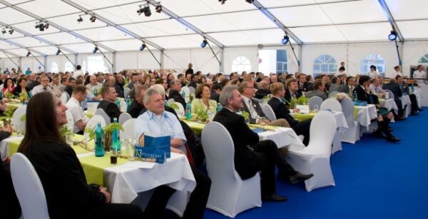 50 Jahre Automation für die Umformtechnik