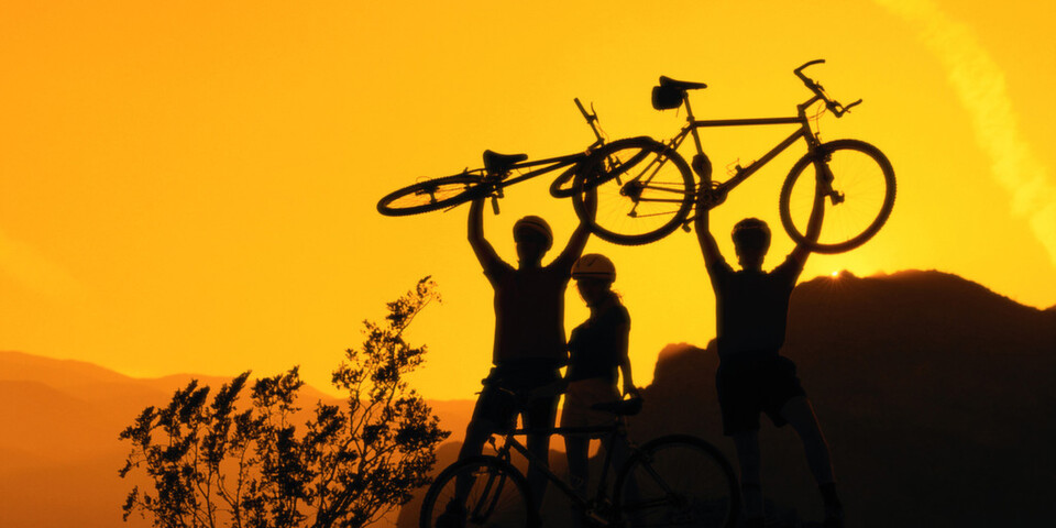 Auf seiner Weltumrundung per Fahrrad bloggt Extremsportler James Ketchell von Unterwegs. Er schützt seinen Login mit der tokenlosen Zwei-Faktor-Authentifizierung SecurAccess und spart sich damit unnötigen Ballast. Auf seiner Weltumrundung per Fahrrad bloggt Extremsportler James Ketchell von Unterwegs. Er schützt seinen Login mit der tokenlosen Zwei-Faktor-Authentifizierung SecurAccess und spart sich damit unnötigen Ballast.