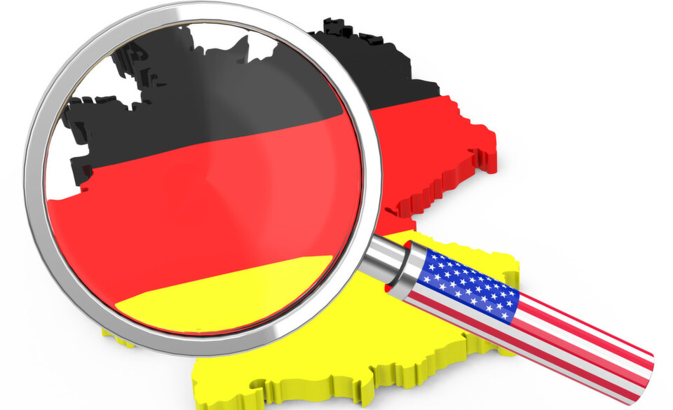 Geheimdienste überwachen den Datenverkehr in Deutschland. Geheimdienste überwachen den Datenverkehr in Deutschland.