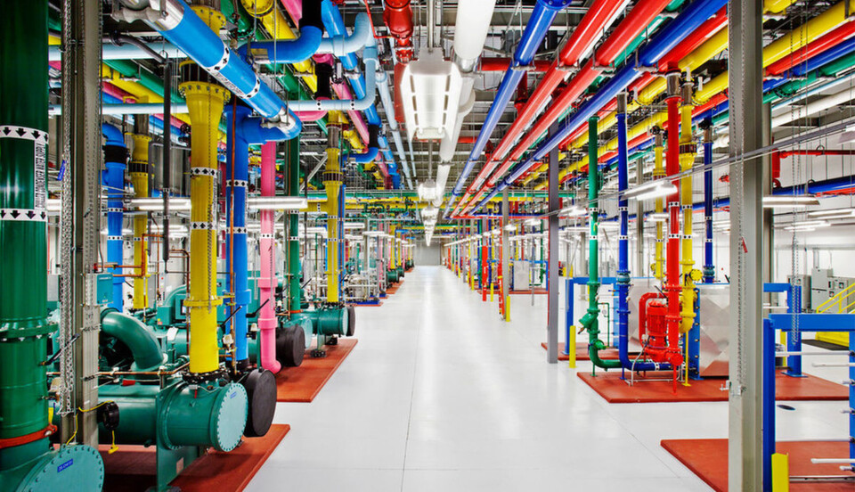Google präsentiert sich mit schickem Rechenzentrum. Überzeugt das auch die Enterprise-Kunden? Google präsentiert sich mit schickem Rechenzentrum. Überzeugt das auch die Enterprise-Kunden?