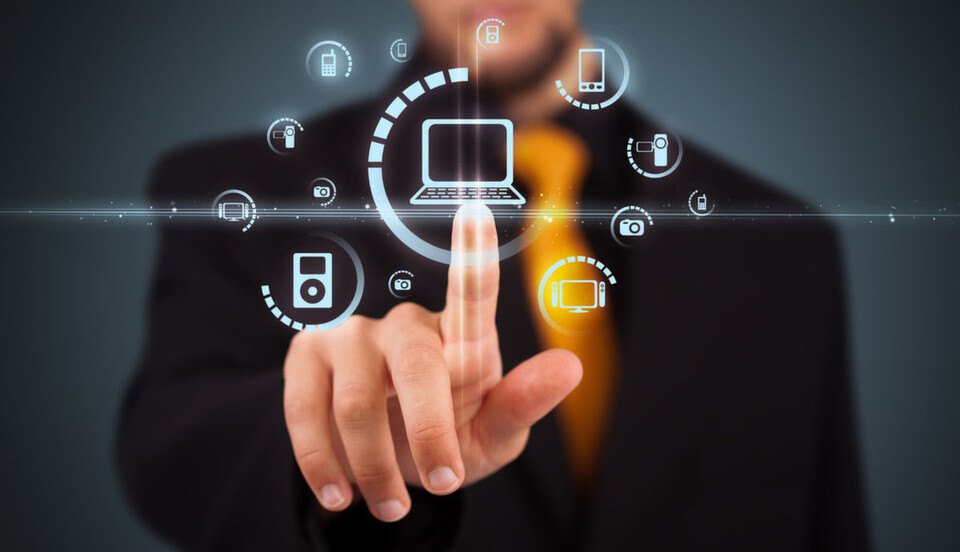 Ein Mobile Device Management ist mehr als ein Asset-Management oder Investory; es ermöglicht die Kontrolle und Steuerung von einer Konsole aus, etwa um Compliance-Richtlinien einhalten zu können oder den Rollout von Patches zu vereinfachen Ein Mobile Device Management ist mehr als ein Asset-Management oder Investory; es ermöglicht die Kontrolle und Steuerung von einer Konsole aus, etwa um Compliance-Richtlinien einhalten zu können oder den Rollout von Patches zu vereinfachen