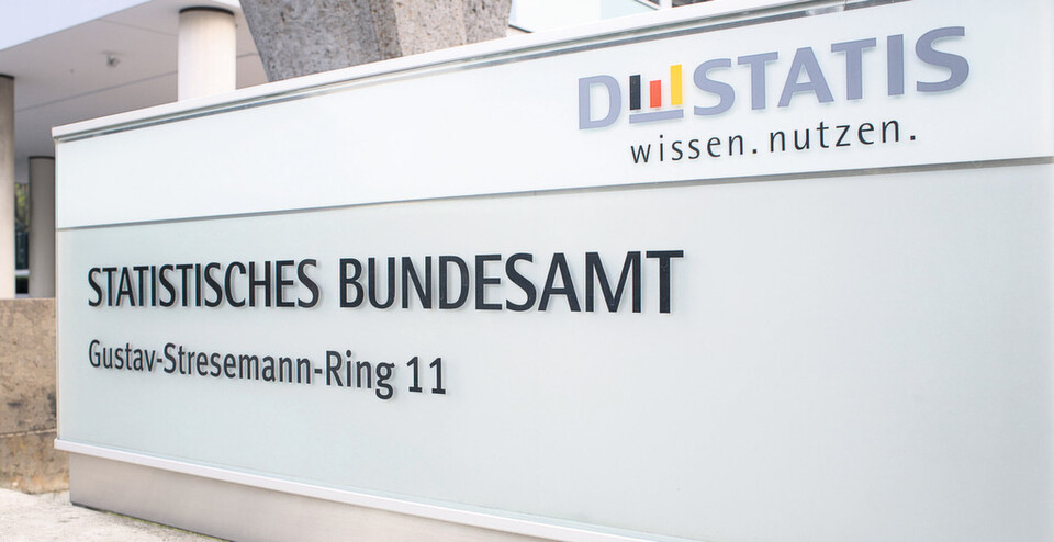 Mit PDF-Dokumenten informiert Destatis Wirtschaft, Verwaltung und Bürger Mit PDF-Dokumenten informiert Destatis Wirtschaft, Verwaltung und Bürger