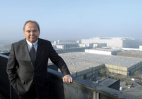 “There is no other place in the world where you can experience such a broad diversity of raw material, processing and applications technology!” – Werner Matthias Dornscheidt, Management Board Chairman at Messe Düsseldorf. “There is no other place in the world where you can experience such a broad diversity of raw material, processing and applications technology!” – Werner Matthias Dornscheidt, Management Board Chairman at Messe Düsseldorf.