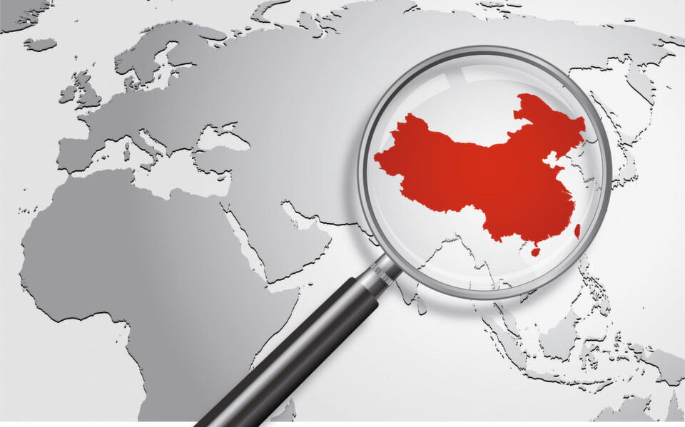 Genau hinsehen: Wer Medizinprodukte für die Volksrepublik China zulassen will, steht seit März dieses Jahres neuen Herausforderungen – und Chancen – gegenüber. Genau hinsehen: Wer Medizinprodukte für die Volksrepublik China zulassen will, steht seit März dieses Jahres neuen Herausforderungen – und Chancen – gegenüber.