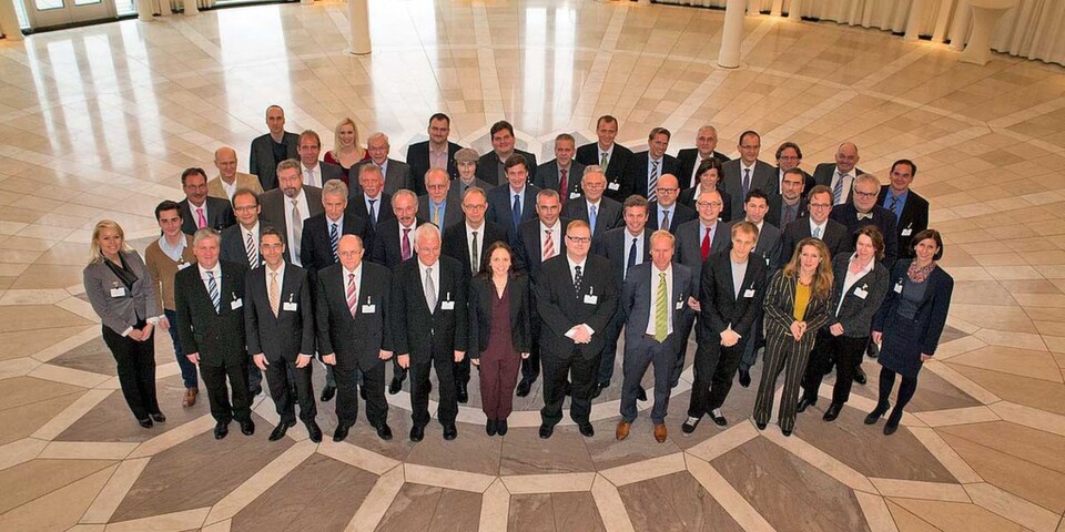 Die Teilnehmer des eGovernment Summit 2012 Die Teilnehmer des eGovernment Summit 2012