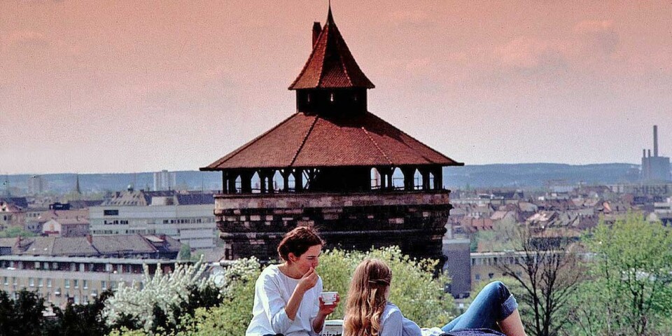 Tradition trifft Moderne: Nürnberg hat einen Leitfaden zur Umsetzung von ePartizipationsprojekten entwickelt Tradition trifft Moderne: Nürnberg hat einen Leitfaden zur Umsetzung von ePartizipationsprojekten entwickelt