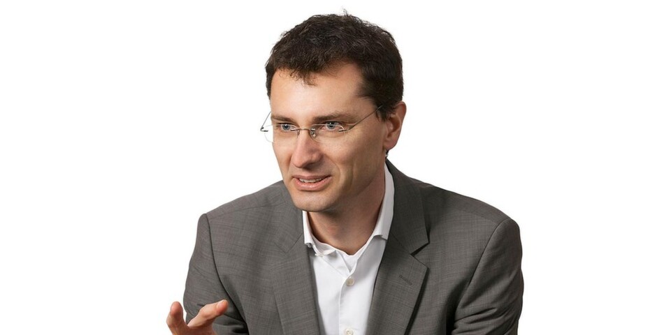 Joachim Sinzig, Director Voice- und Reseller-Services bei Colt: „Tausende Unternehmen in ganz Europa vertrauen uns ihre geschäftskritischen Sprachdienste an.“ Joachim Sinzig, Director Voice- und Reseller-Services bei Colt: „Tausende Unternehmen in ganz Europa vertrauen uns ihre geschäftskritischen Sprachdienste an.“