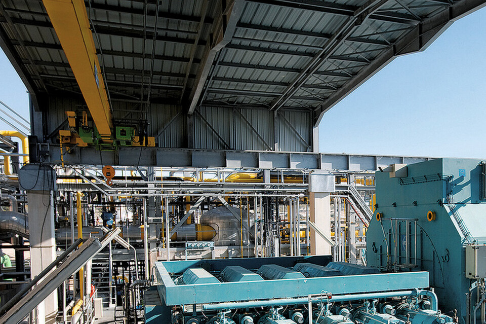 Bild 1: Hyper-Kompressor zur Produktion von LDPE (low density Polyethylen). Bild 1: Hyper-Kompressor zur Produktion von LDPE (low density Polyethylen).