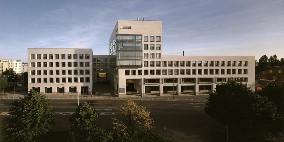 Seit 25 Jahren bietet UBL individuelle Software und Dienstleistungen, hauptsächlich für mittelständische Kunden. Seit 25 Jahren bietet UBL individuelle Software und Dienstleistungen, hauptsächlich für mittelständische Kunden.