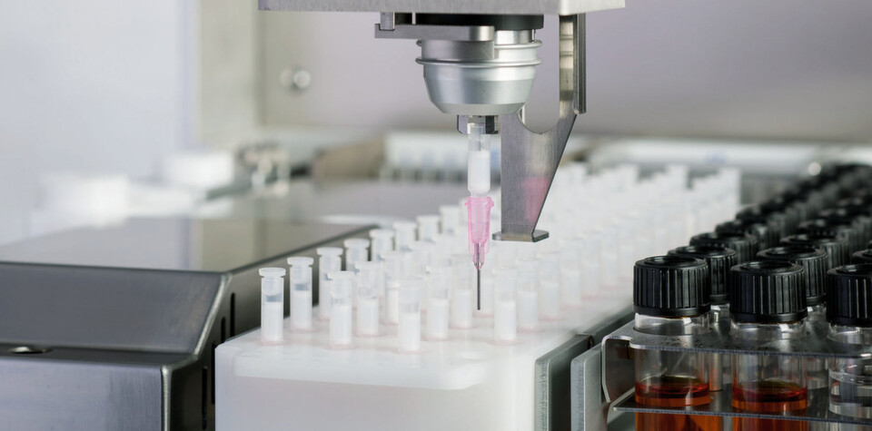 Abb. 1: Das neue Robotik-Gerät Freestyle übernimmt Anreicherung, Waschen, Elution und Online-Injektion der Proben zur HPLC-FLD-Messung. Abb. 1: Das neue Robotik-Gerät Freestyle übernimmt Anreicherung, Waschen, Elution und Online-Injektion der Proben zur HPLC-FLD-Messung.