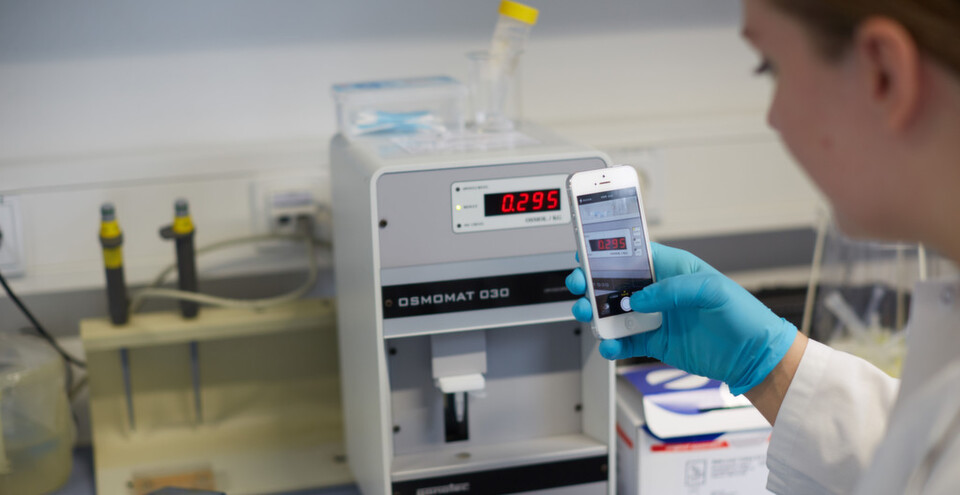Fotos von Messdaten oder Experimentzuständen können ins digitale Laborbuch übernommen werden. Fotos von Messdaten oder Experimentzuständen können ins digitale Laborbuch übernommen werden.