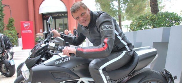 Die neue Ductai Diavel, getestet von »bike und business«-Chefredakteur Stephan Maderner. Die neue Ductai Diavel, getestet von »bike und business«-Chefredakteur Stephan Maderner.