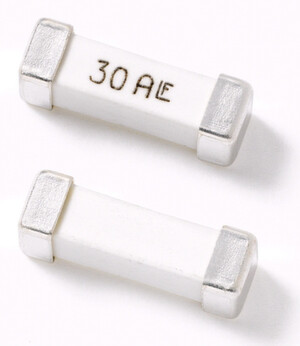 Die 30A-Version der "NANO2"-Sicherung der 463er Baureihe kombiniert einen kompakten Formfaktor (10,1mm x 3,12mm x 3,12mm) mit einer Unterbrechungsleistung von bis zu 100A bei VAC in Verbindung mit einem extrem hohen Schmelzwert I2t von 916A2s. Die 30A-Version der "NANO2"-Sicherung der 463er Baureihe kombiniert einen kompakten Formfaktor (10,1mm x 3,12mm x 3,12mm) mit einer Unterbrechungsleistung von bis zu 100A bei VAC in Verbindung mit einem extrem hohen Schmelzwert I2t von 916A2s.