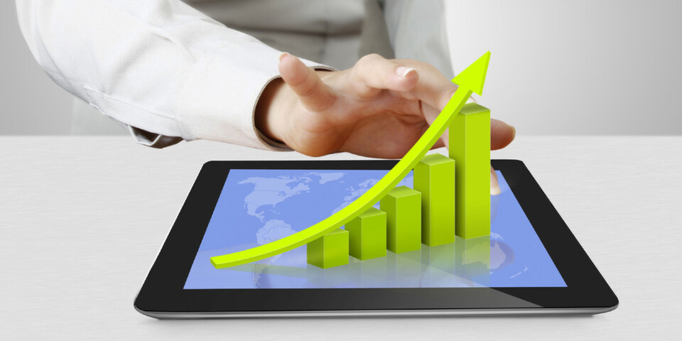 Mit cloud-basierten Predictive-Analytics-Anwendungen kann es sich heute jedes Unternehmen leisten, umfangreiche Analysen über große Datenmengen hinweg für verlässliche Vorhersagen zur wirtschaftlichen Zukunft zu machen. Mit cloud-basierten Predictive-Analytics-Anwendungen kann es sich heute jedes Unternehmen leisten, umfangreiche Analysen über große Datenmengen hinweg für verlässliche Vorhersagen zur wirtschaftlichen Zukunft zu machen.