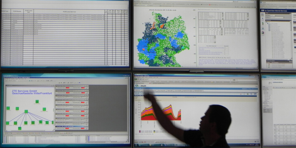 Im Network Operations Center (NOC) von ZTE laufen alle Fäden zusammen. Im Network Operations Center (NOC) von ZTE laufen alle Fäden zusammen.