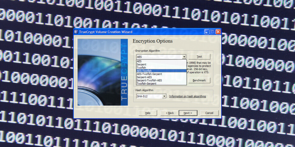 Um TrueCrypt, das meistgenutzte Open Source Festplattenverschlüsselungstool ist ein Verwirrspiel entstanden. Die Gerüchte reichen von Einstellung der Entwicklung, über Hack des Projekts, bis zu staatlichem Druck durch Geheimdienste. Die Entwickler schweigen bisher und bleiben weiterhin anonym. Um TrueCrypt, das meistgenutzte Open Source Festplattenverschlüsselungstool ist ein Verwirrspiel entstanden. Die Gerüchte reichen von Einstellung der Entwicklung, über Hack des Projekts, bis zu staatlichem Druck durch Geheimdienste. Die Entwickler schweigen bisher und bleiben weiterhin anonym.