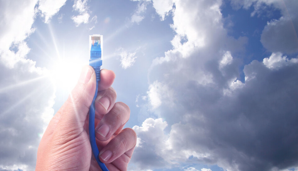 Auch Microsoft bietet nun einen Terminal-Server in der Cloud; die Cloud heißt Azure und der Dienst RemoteApp. Auch Microsoft bietet nun einen Terminal-Server in der Cloud; die Cloud heißt Azure und der Dienst RemoteApp.