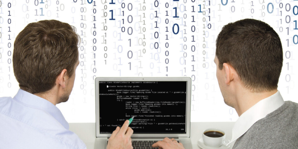 Entwicklerteams sind heute oft über den ganzen Globus verteilt und werden durch externe Projektpartner ergänzt. Um ausreichende IT-Sicherheit zu gewährleisten, braucht es daher Sicherheitsprozesse und Security-Kompetenz. Entwicklerteams sind heute oft über den ganzen Globus verteilt und werden durch externe Projektpartner ergänzt. Um ausreichende IT-Sicherheit zu gewährleisten, braucht es daher Sicherheitsprozesse und Security-Kompetenz.