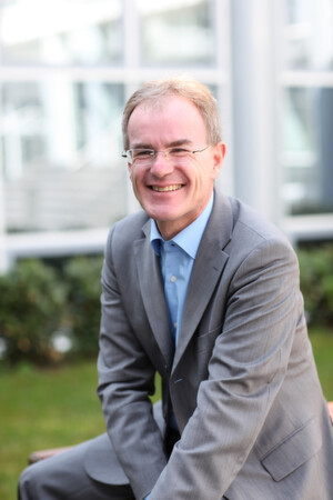 Wolfgang Drespling, Director Application Modernisation bei Micro Focus in Ismaning, ist der Autor des Artikels. Wolfgang Drespling, Director Application Modernisation bei Micro Focus in Ismaning, ist der Autor des Artikels.