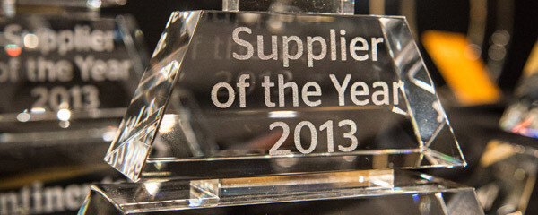 Continental verleiht jählich den „Supplier Award“ an seine besten Zulieferer. Continental verleiht jählich den „Supplier Award“ an seine besten Zulieferer.