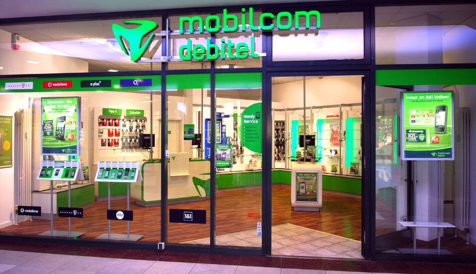 Die Shops von Mobilcom-Debitel schließen nachts; die IT-Services sind auch dann verfügbar. Die Shops von Mobilcom-Debitel schließen nachts; die IT-Services sind auch dann verfügbar.