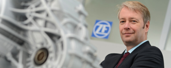 ZF-Chef Dr. Stefan Sommer formt durch die Übernahme von TRW einen der weltweit führenden Zulieferer. ZF-Chef Dr. Stefan Sommer formt durch die Übernahme von TRW einen der weltweit führenden Zulieferer.